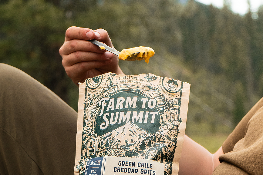 Green Chile Cheddar Grits